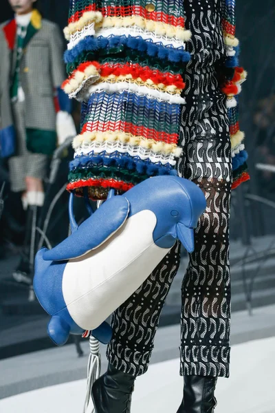 Look 239